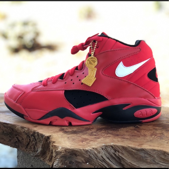 Nike Air Maestro 2 II QS University Red Black - Picture 2 of 5